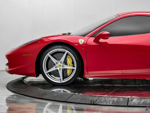 Used 2014 Ferrari 458 Italia Coupe RWD image 10