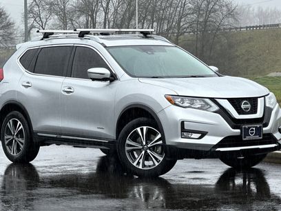 Used 2018 Nissan Rogue SL w/ Premium Package