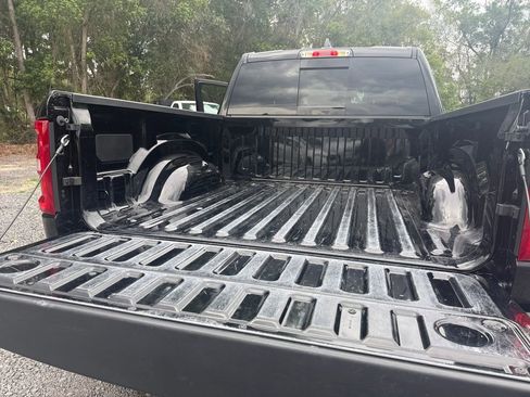 Used 2025 RAM 1500 Laramie AWD/4WD image 30