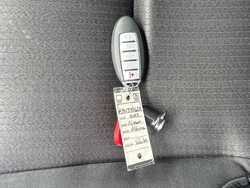 Used 2023 Nissan Altima 2.5 SV image 29