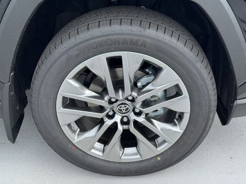 New 2025 Toyota RAV4 XLE Premium image 15