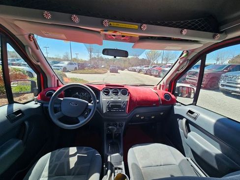 Used 2013 Ford Transit Connect XLT image 11