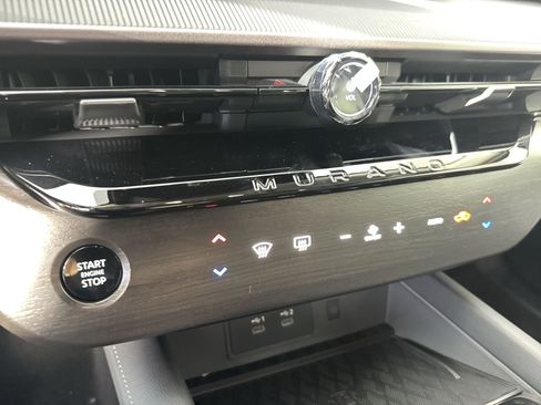 New 2025 Nissan Murano SV image 10