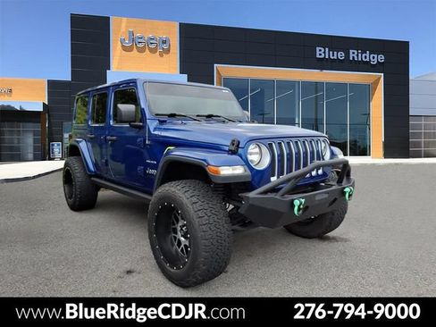 Used 2019 Jeep Wrangler Unlimited Sahara w/ Uconnect 4C Nav & Sound Group AWD/4WD image 1