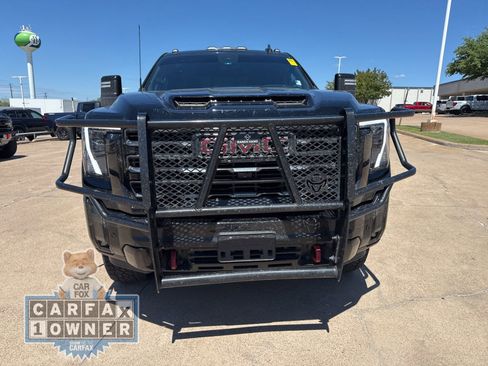 Used 2024 GMC Sierra 2500 AT4 w/ Technology Package image 2