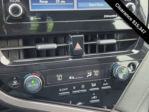 Used 2022 Toyota Camry LE image 36