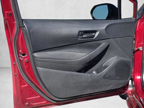 Used 2024 Toyota Corolla LE image 12