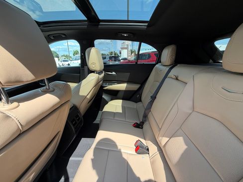 Used 2024 Cadillac XT4 Premium Luxury AWD/4WD image 5