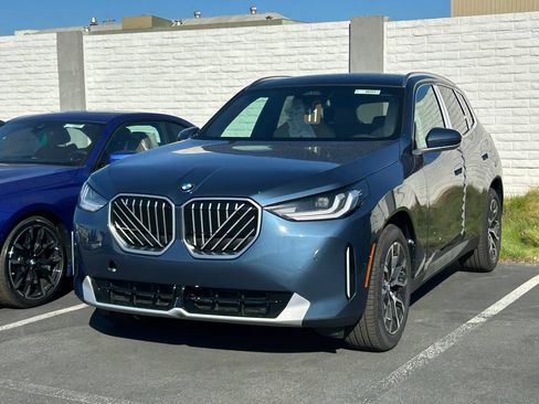 New 2026 BMW X3 xDrive30i w/ Convenience Package AWD/4WD image 2