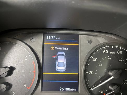 Used 2023 Nissan Altima 2.5 S FWD image 16