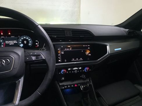 Used 2024 Audi Q3 2.0T Premium Plus w/ Premium Plus Package image 7