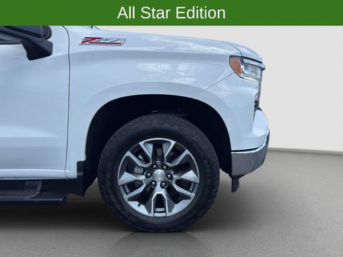 Used 2024 Chevrolet Silverado 1500 LT AWD/4WD image 21