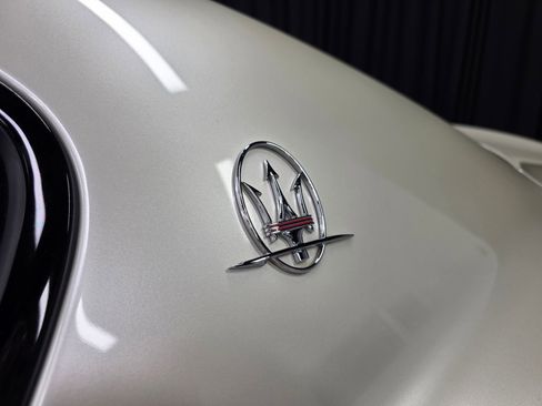 Used 2013 Maserati GranTurismo Sport image 45