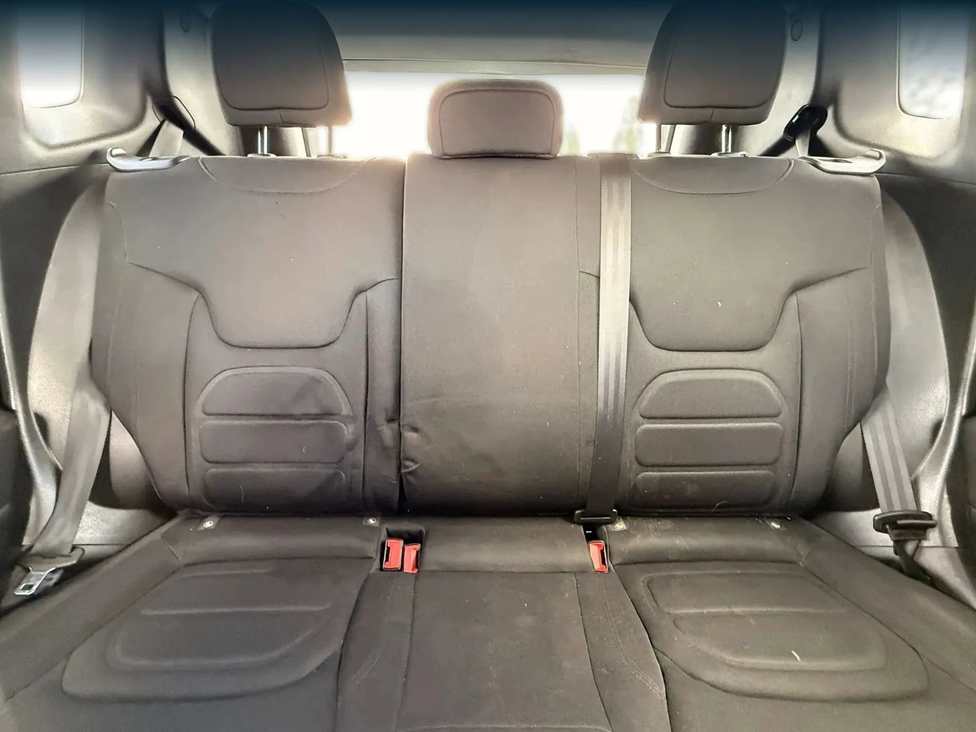 Used 2018 Jeep Renegade Latitude w/ Cold Weather Group AWD/4WD image 22