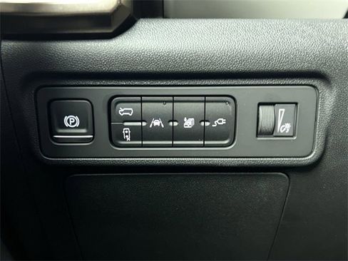 Used 2025 GMC Hummer EV 3X w/ LPO, Cargo Utility Package image 18