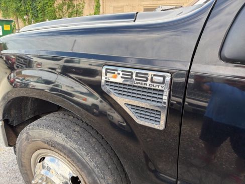 Used 2008 Ford F350 2WD Regular Cab Super Duty image 9