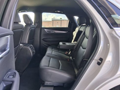 Used 2022 Cadillac XT5 Luxury FWD image 22