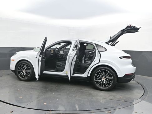 New 2026 Porsche Cayenne Coupe image 37