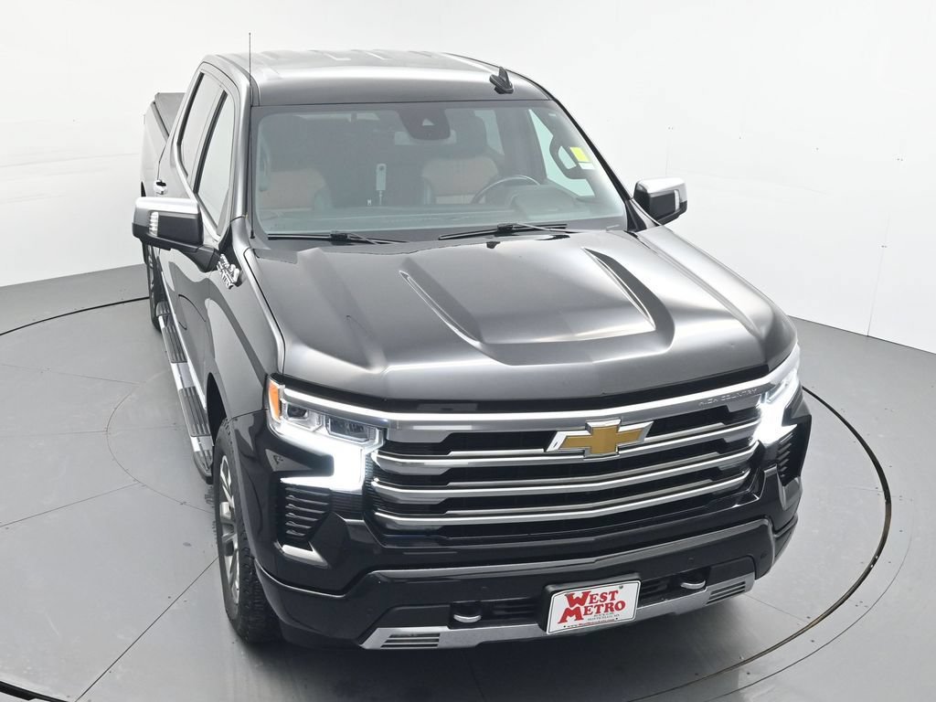 Used 2023 Chevrolet Silverado 1500 High Country AWD/4WD image 6