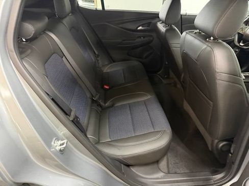 Used 2025 Buick Envista Preferred w/ Convenience I Package FWD image 43
