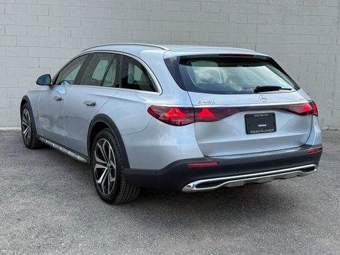 Used 2024 Mercedes-Benz E 450 4MATIC All-Terrain Wagon w/ Digital Light Package image 11