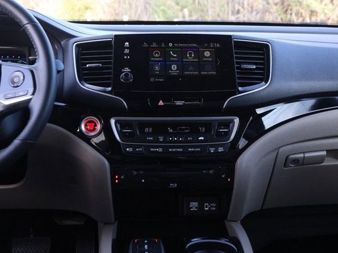 Used 2022 Honda Pilot Touring image 26