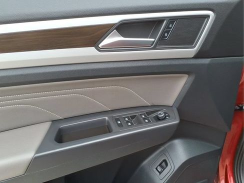 Used 2023 Volkswagen Atlas SE AWD/4WD image 11
