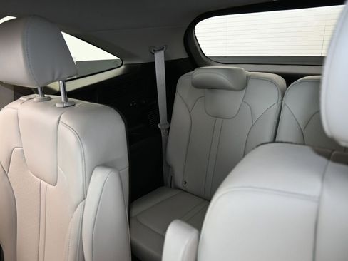 Used 2022 Kia Sorento EX w/ Panoramic Sunroof Package image 41