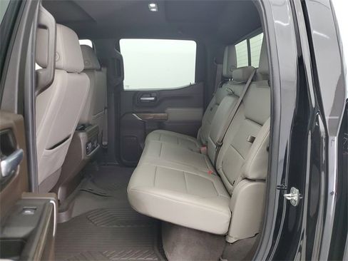 Used 2021 Chevrolet Silverado 1500 LT Trail Boss w/ LT Trail Boss Premium Package image 12