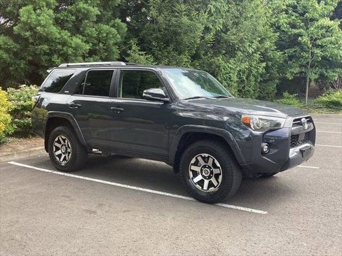 Certified 2024 Toyota 4Runner SR5 Premium w/ Moonroof Package AWD/4WD image 8