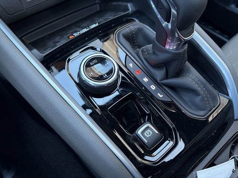 New 2026 Chevrolet Colorado ZR2 w/ Technology Package image 41