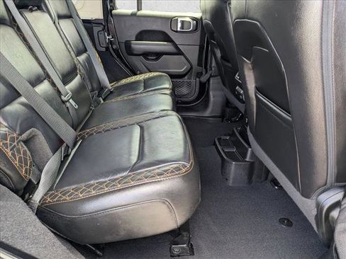 Used 2020 Jeep Wrangler Unlimited Sahara AWD/4WD image 19