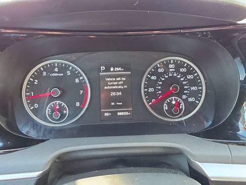 Used 2021 Kia K5 LXS FWD image 15