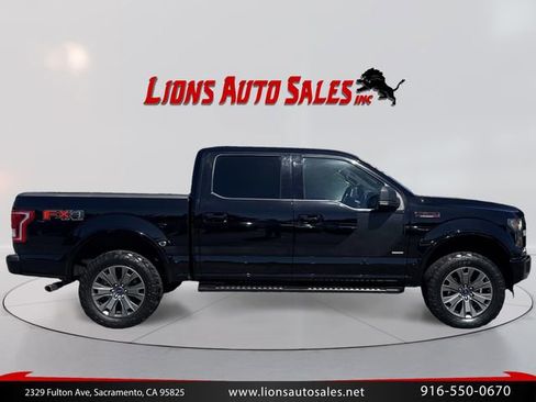 Used 2017 Ford F150 XLT w/ Equipment Group 302A Luxury AWD/4WD image 4