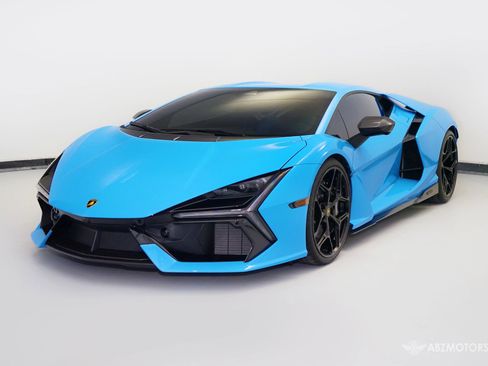 Used 2025 Lamborghini Revuelto AWD/4WD image 2
