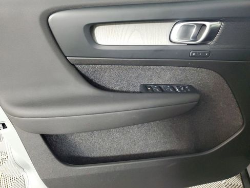 Certified 2026 Volvo XC40 B5 Core w/ Climate Package image 21