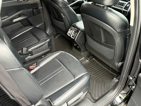 Used 2023 Kia Sorento EX AWD/4WD image 22