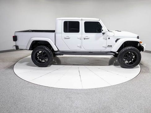 Used 2021 Jeep Gladiator Overland image 26