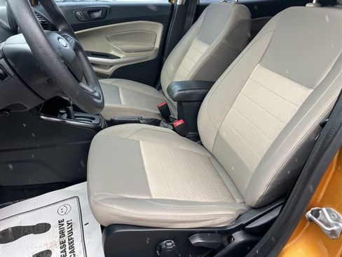 Used 2021 Ford EcoSport S image 19