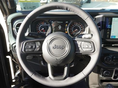 New 2026 Jeep Gladiator Sport image 25