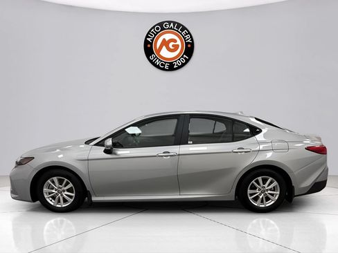 Used 2026 Toyota Camry LE FWD image 7