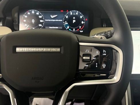 New 2025 Land Rover Discovery Sport S image 40