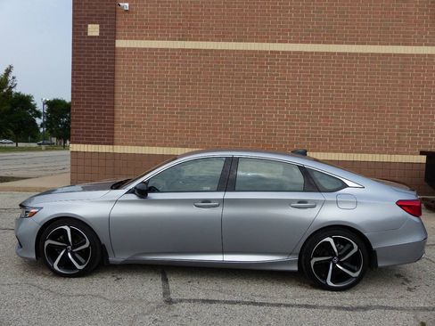 Used 2022 Honda Accord Sport image 5