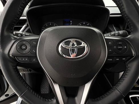 Used 2023 Toyota Corolla Cross LE w/ Moonroof Package AWD/4WD image 16