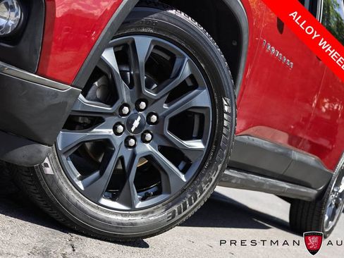 Used 2020 Chevrolet Traverse RS w/ LPO, 'HIT The Road' Package AWD/4WD image 14