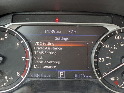 Used 2021 Nissan Altima 2.5 SR FWD image 24