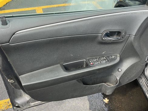 Used 2011 Chevrolet Malibu LT image 17