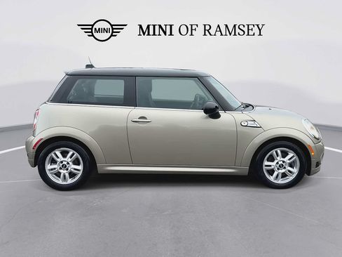 Used 2011 MINI Cooper Hardtop FWD image 9