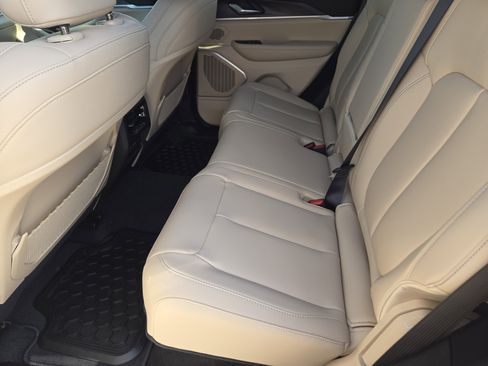 New 2026 Jeep Grand Cherokee Limited AWD/4WD image 20