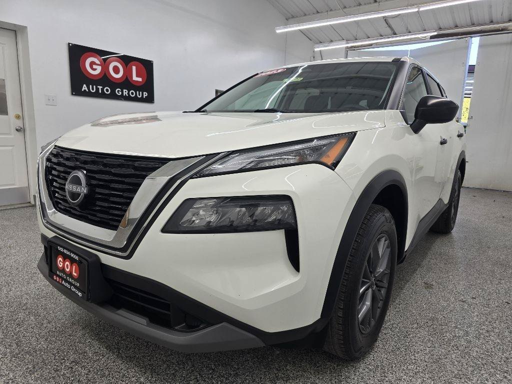 Used 2023 Nissan Rogue S FWD image 7